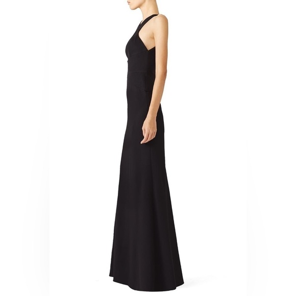 Aidan Maddox Black gown - Picture 2 of 12